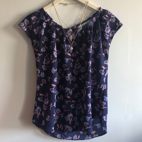 LC Lauren Conrad Tops - Lauren Conrad pleat neck top